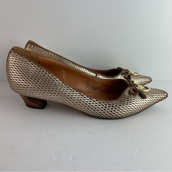 ✨✨Luz da Lua Vintage Gold Asymmetrical Heel Kitten Heels - ✨✨ - Picture 5 of 10